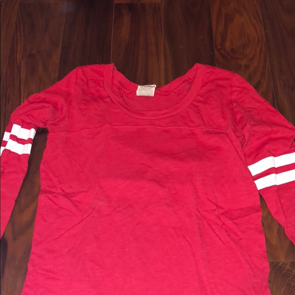 Long sleeve tee